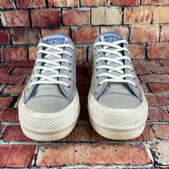 CONVERSE ALL-STAR CHUCK TAYLOR PLATFORM LOWTOPS, WOMANS SIZE 8 - Picture 4 of 11